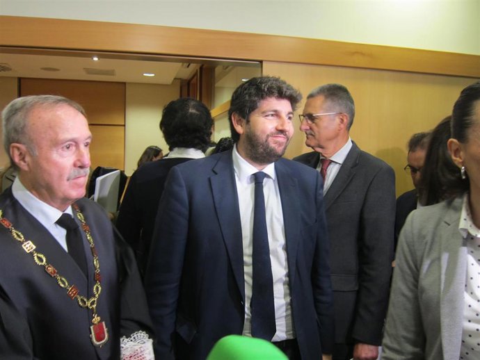 Agua.- López Miras insta a Valencia y Andalucía a reunirse para hacer frente a q