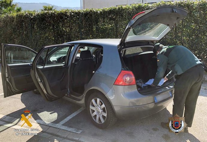 Tres detenidos por intentar robar a un anciano con "el abrazo cariñoso"