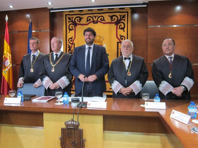 El Gobierno regional intenta llegar a un acuerdo sobre el soterramiento, a pesar