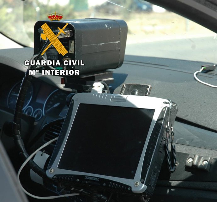 Un radar de la Guardia Civil