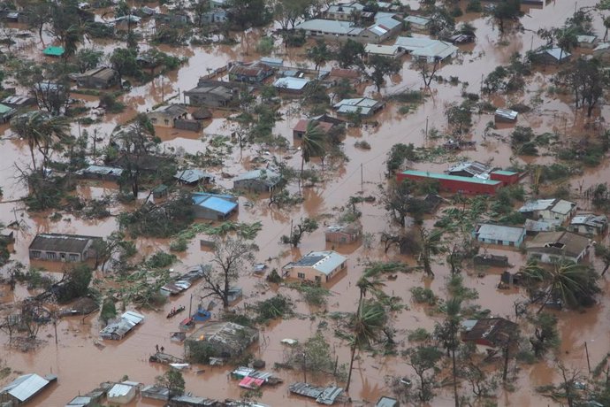 España envía 12 toneladas de ayuda para los afectados por el ciclón 'Idai' en Mo