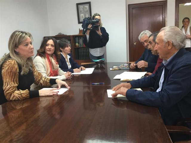 Jaén.- La Junta entrega dos incentivos a cooperativas oleícolas jiennenses para 