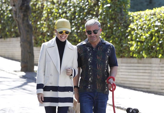 Raquel Sánchez Silva arropa a Jorge Javier Vázquez en su recuperación