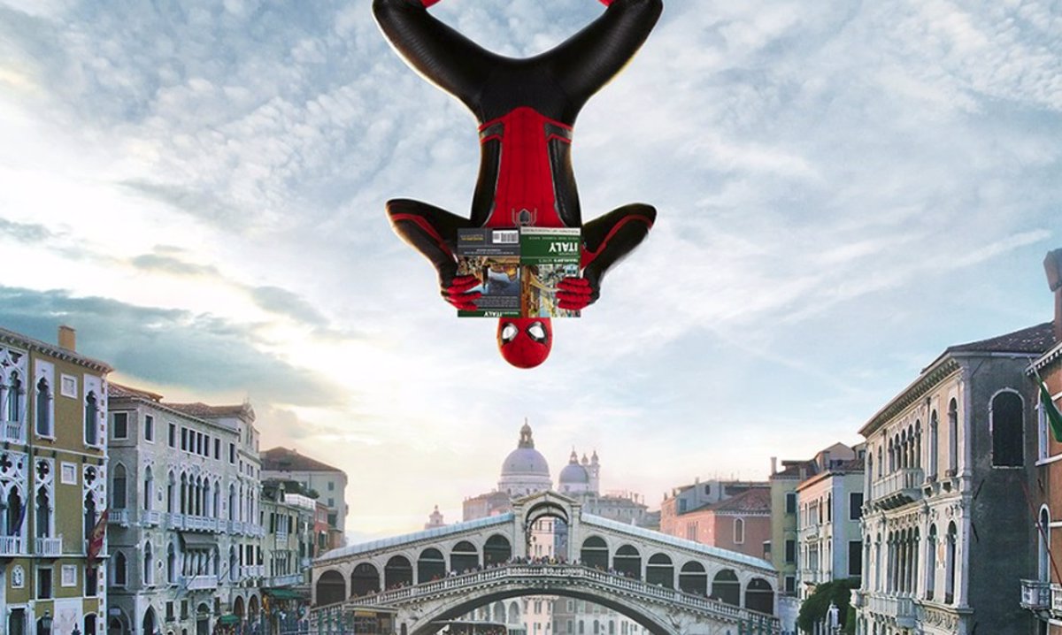 Nuevos carteles de Spider-Man: Lejos de Casa con Peter Parker de gira por  Europa