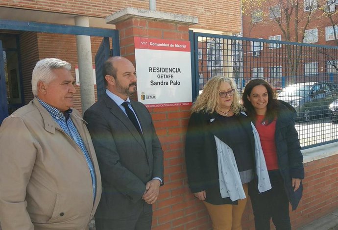Sandra Palo recibe un homenaje dando nombre a una residencia de la Comunidad de 