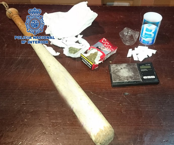 Córdoba.- Sucesos.- Detenidas tres personas tras desmantelar dos puntos de menud