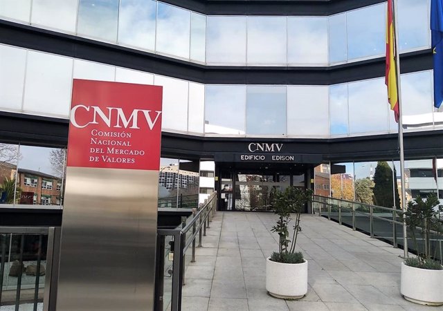 Economía/Finanzas.- La CNMV advierte sobre cinco 'chiringuitos financieros' en F