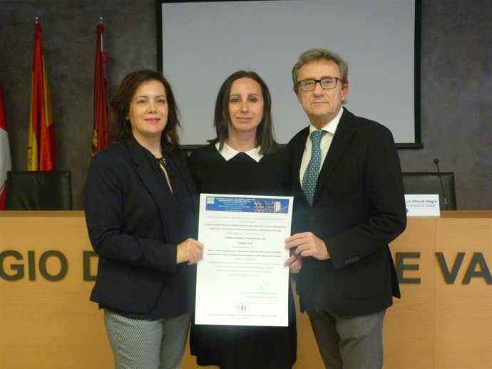 Enfermerinnova premia una comunicación sobre una comisión para gestión de la hum
