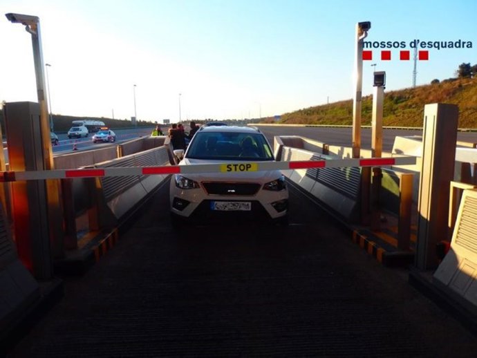 Sucesos.- Detenido por conducir nueve kilómetros en contra dirección por la A-2 