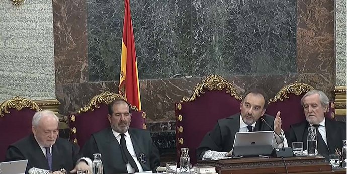 AMP.- Procés.- Un gurdia civil situa Torra a la nau en qu guardaven 10 milions