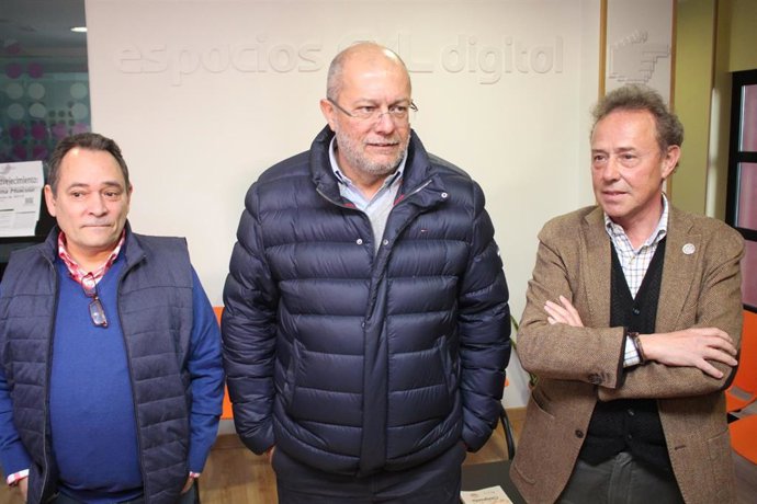 Foto mía, de izda a dcha, el candidato de C's por Soria al Congreso, Saturnino d