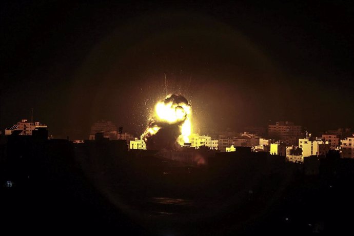 Israeli air strikes in Gaza