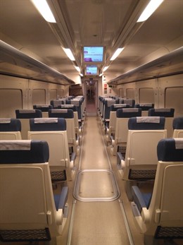 Almería.-La Mesa del Ferrocarril arranca su viaje reivindicativo a Sevilla con 1