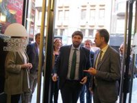 López Miras subraya que Víctor Martínez es uno de los políticos "más sólidos" del PP y que sigue en su proyecto