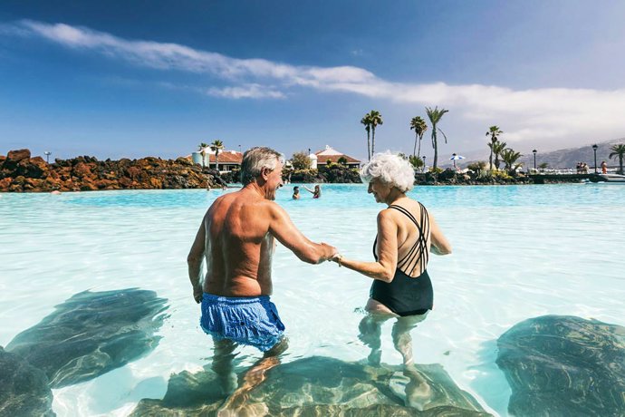 La pensión media en Canarias se sitúa en 904,85 euros, un 5,5% más que hace un a