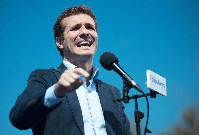 28A.- Casado crida a treure a Torra "les claus del cotxe d'Espanya" i a enviar S