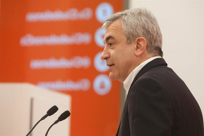 Ciudadanos presenta en rueda de prensa a su candidato para las elecciones al Par