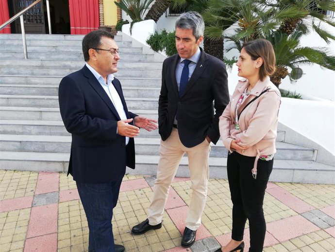 Málaga.-28A.-PSOE dice que "España no necesita más pistolas" y pide Gobierno que