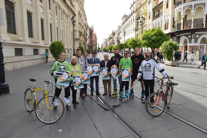 Sevilla.- Unas 4.000 personas en bici o patines participarán en la nueva edición