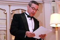 Feliciano Barrios, Premio Nacional de Historia 2016, ve "peligrosa" la petición de López Obrador: "No es el momento"