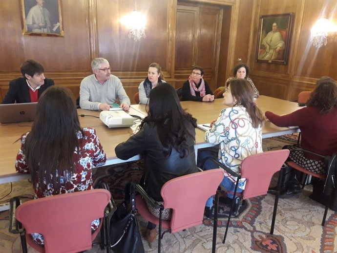 Avilés.- La dirección general de salud presenta un proyecto de cuidado bucodenta