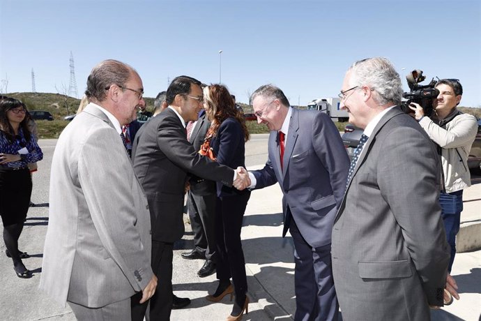 El embajador de China en España anima a las empresas aragonesas a "aprovechar la