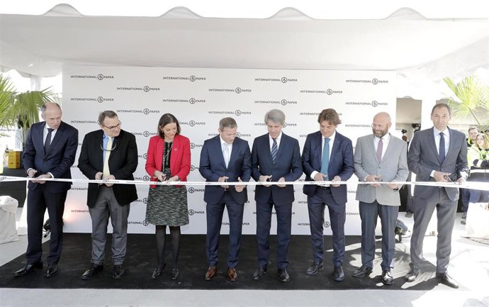 El sector del papel y artes gráficas emplea a 22.450 trabajadores y genera el 10