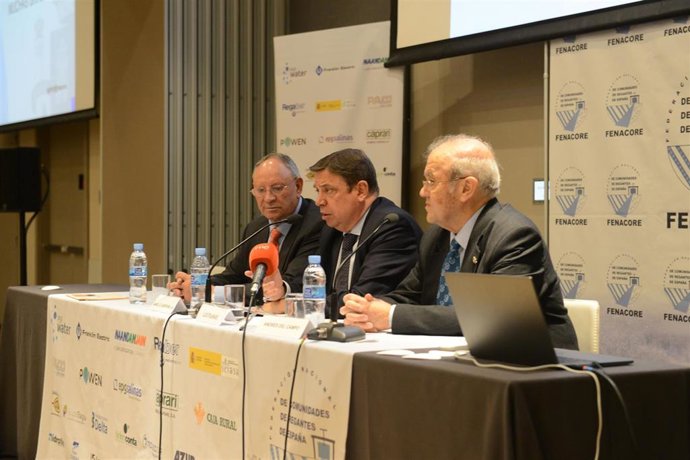 Agua.- Planas ve "clave" para el futuro de la agricultura modernizar regadíos y 