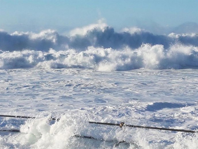 Canarias, en aviso amarillo por vientos de 70 km/h y olas de 2 metros