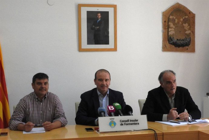 Ferrer diu que l'obertura del judici pel cas 'Punta Primera' li sorprn i 