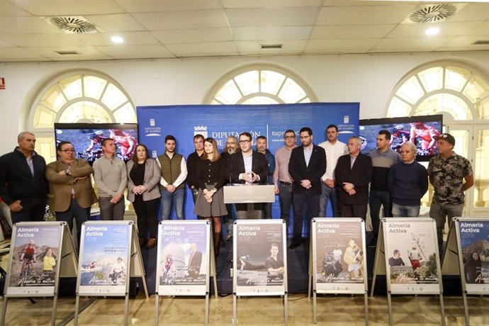 El programa 'Almería Activa 2019' se ha presentado en el Palacio Provincial.