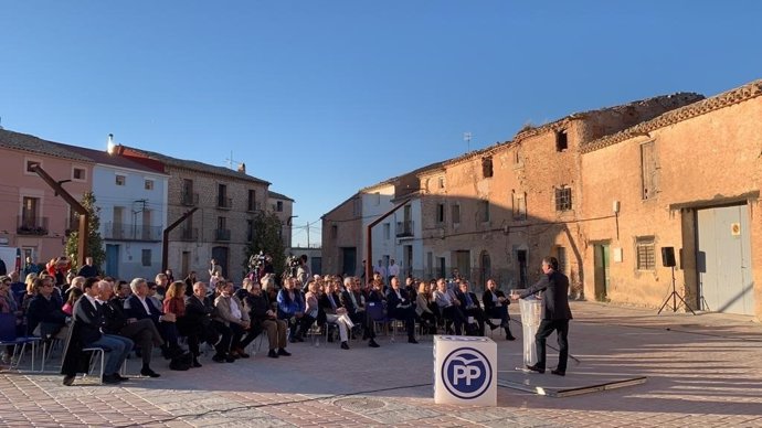 Beamonte dice que si el PP gobierna lo hará "desde la normalidad, el sentido com