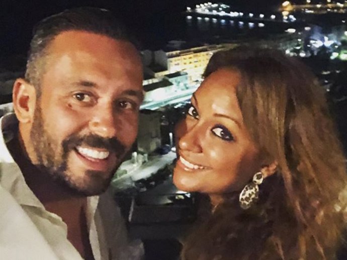 Kike Calleja se muestra muy feliz con su novia, Raquel Abad, exconcursante de GH