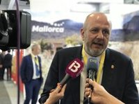 Ensenyat relata que un hotelero le llamó "puto maricón" en la feria turística de Berlín