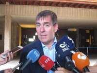 Clavijo admite estar "desconcertado" con la Fiscalía pero confía en que se "aclarará todo"