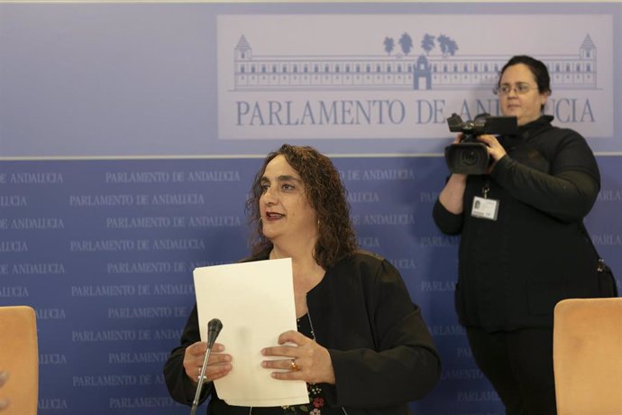 Rueda de prensa de la portavoz adjunta de Adelante Andalucía en el Parlamento,  