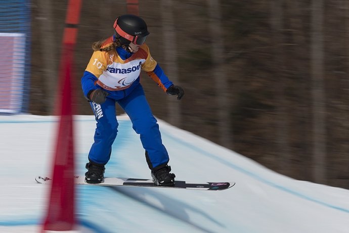 Snowboard.- Astrid Fina busca medalla en los Mundiales de Snowboard Paralímpico