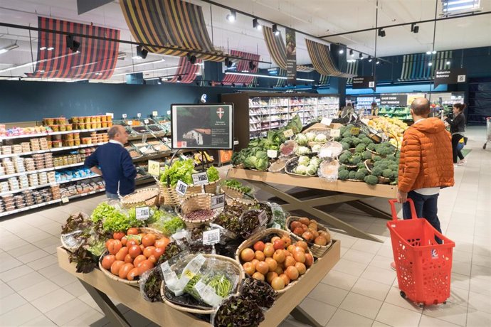 Eroski aumenta más de un 33% las ventas de alimentos de origen local en el País 