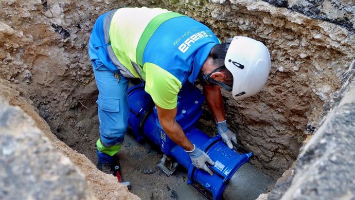 Emaya aprueba proyectos de renovación de la red de agua potable y alcantarillado