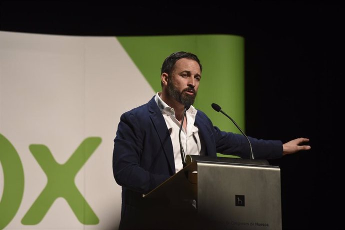 El presidente de Vox, Santiago Abascal, visita Huesca