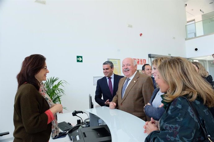 Cádiz.- El HARE de Vejer inicia su actividad con las primeras consultas de espec