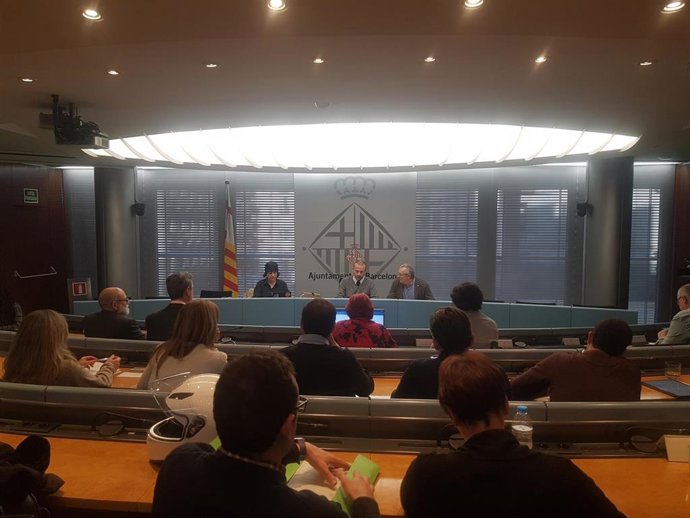 Restauradores critican la gestión de las terrazas en Ciutat Vella y Gala Pin def