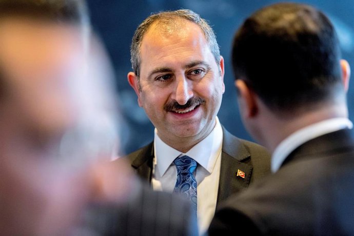 Turquía.- Hasta 107 presuntos gulenistas han sido extraditados a Turquía desde e