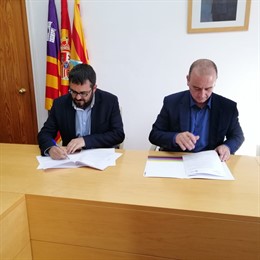 Firman un convenio para ordenar y regular el fondeo en el Estany des Peix, en Fo