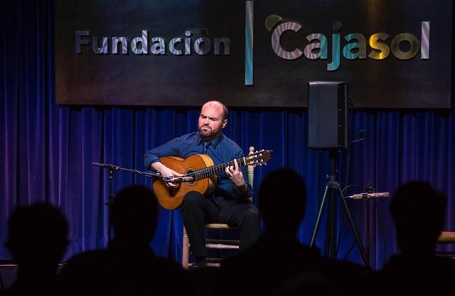 Córdoba.- Cajasol.- Santiago Lara, segundo protagonista en el XXXIV ciclo 'Conoc