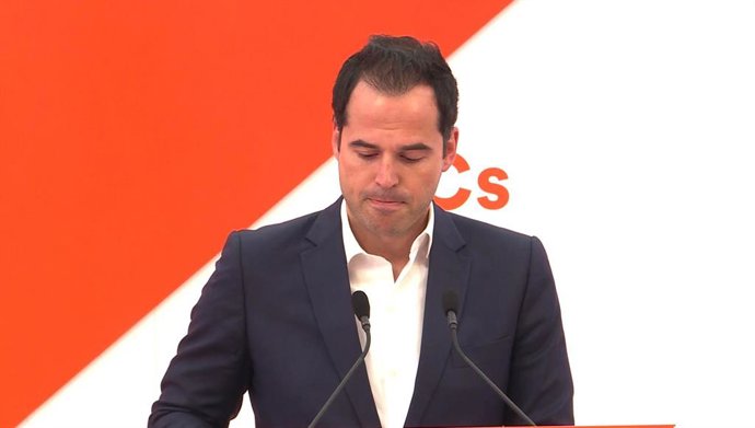 Aguado cree que la querella de IU contra Villacís es porque la ven como "rival f