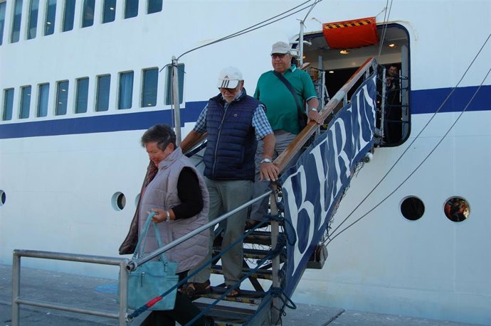 Granada.- Puertos.- El crucero Berlín abre temporada en Motril, que lo recibe co