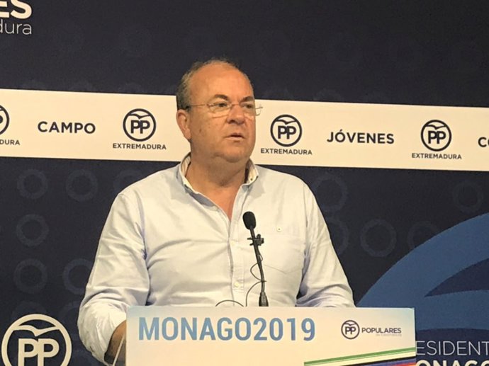 Monago pide al comité de empresa de Almaraz que "no baje la guardia" y dice que 