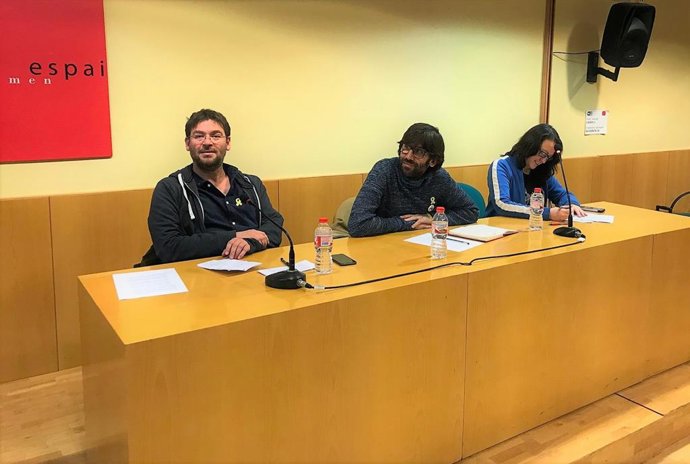 28A.- Poble Lliure, Som Alternativa i Pirates es presenten a les eleccions per "