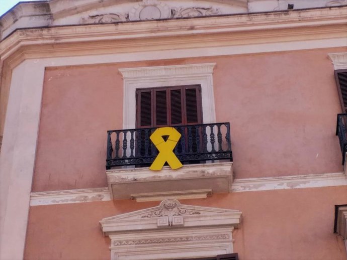 AMP.- El PP presentar una denúncia davant la Junta Electoral pel lla groc a la